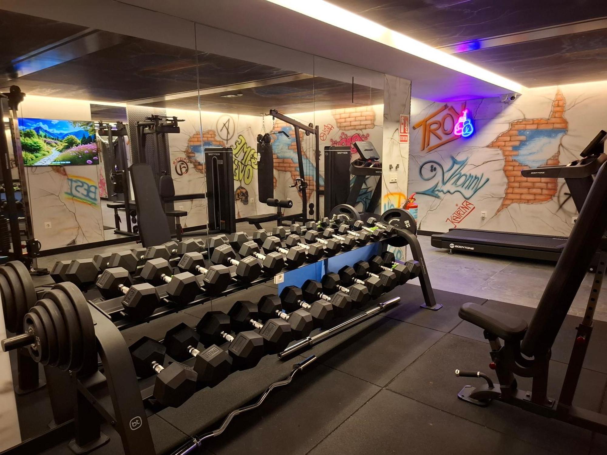 Apartamentos Turisticos Identia Sport Leon Ngoại thất bức ảnh